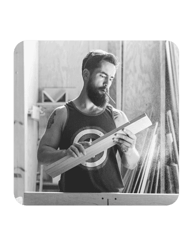 Hero right image